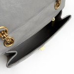 シャネル 2.55 リイシュー フラップバッグ エイジドカーフスキン